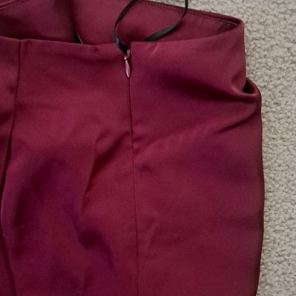 HALARA TAILORED CASCADE SPLIT KICK HEM  SMALL - Picture 9 of 10